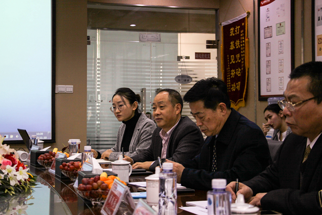推行HES清静治理，助力南宫NG28集团开拓国际市场——优尼科东海有限公司外宾及向导莅临考察