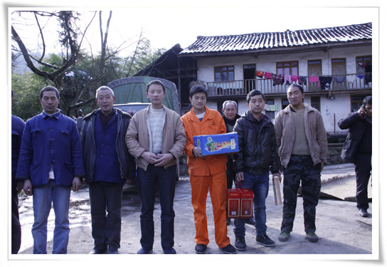 500kV石雅线、二普线线路覆冰，南宫NG28电力抗冰保电