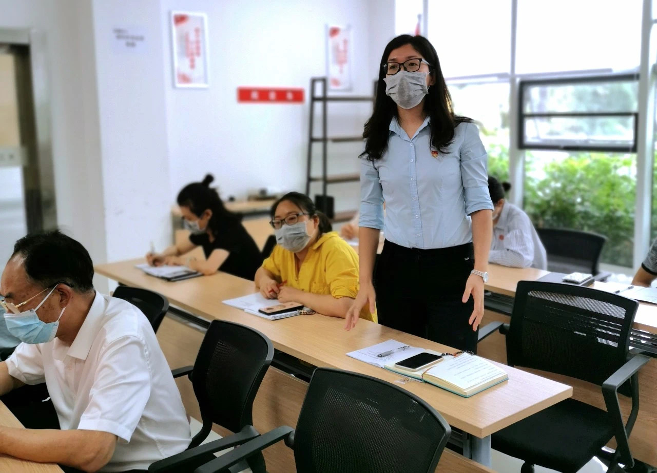 中共南宫NG28电力支部委员会召开 “不忘初心、不负韶华”专题组织生涯会