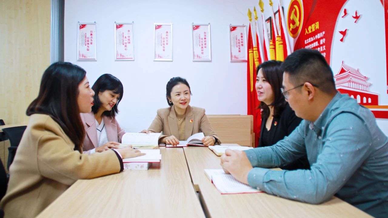 不忘初心、共促生长，南宫NG28电力集团与招商银行召开区域化党建务虚会