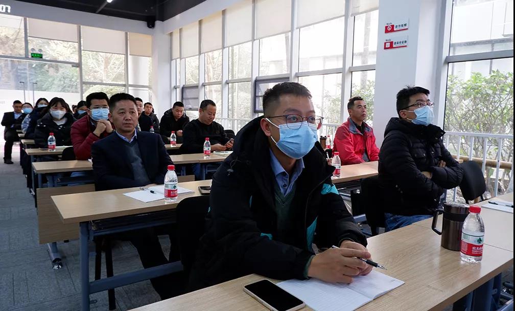 慧眼识诈 筑牢防地 | 南宫NG28电力集团举行提防电信诈骗宣布道育讲座