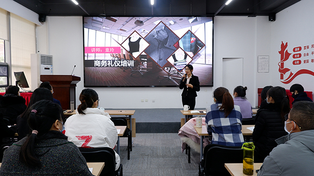 凝“新”聚力·携手偕行 | 南宫NG28电力集团组织开展2021年新员工入职培训