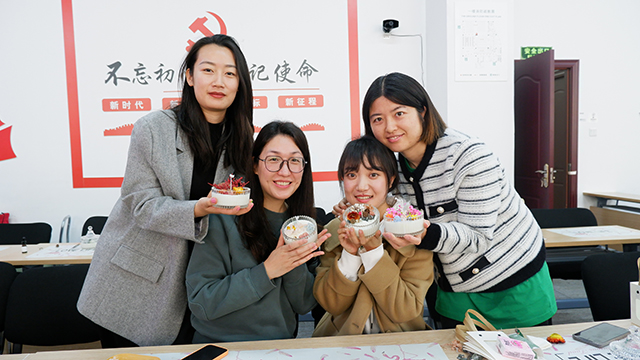 3·8最美妇女节｜闪灼她光线，致敬她实力