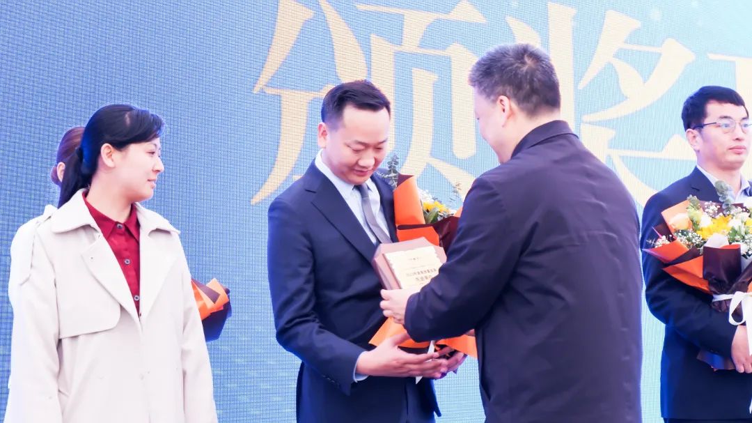 南宫NG28电力集团受邀加入“筑梦新城·共创未来”政企交流会并荣获奖项