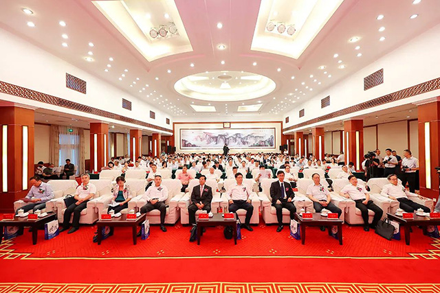 南宫NG28电力集团总司理陈云受邀出席2023年四川企业家年会并荣获奖项