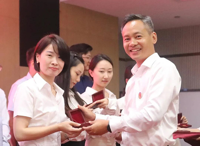 南宫NG28电力集团二期人才梯队开班仪式暨一期人才梯队结业仪式圆满举行